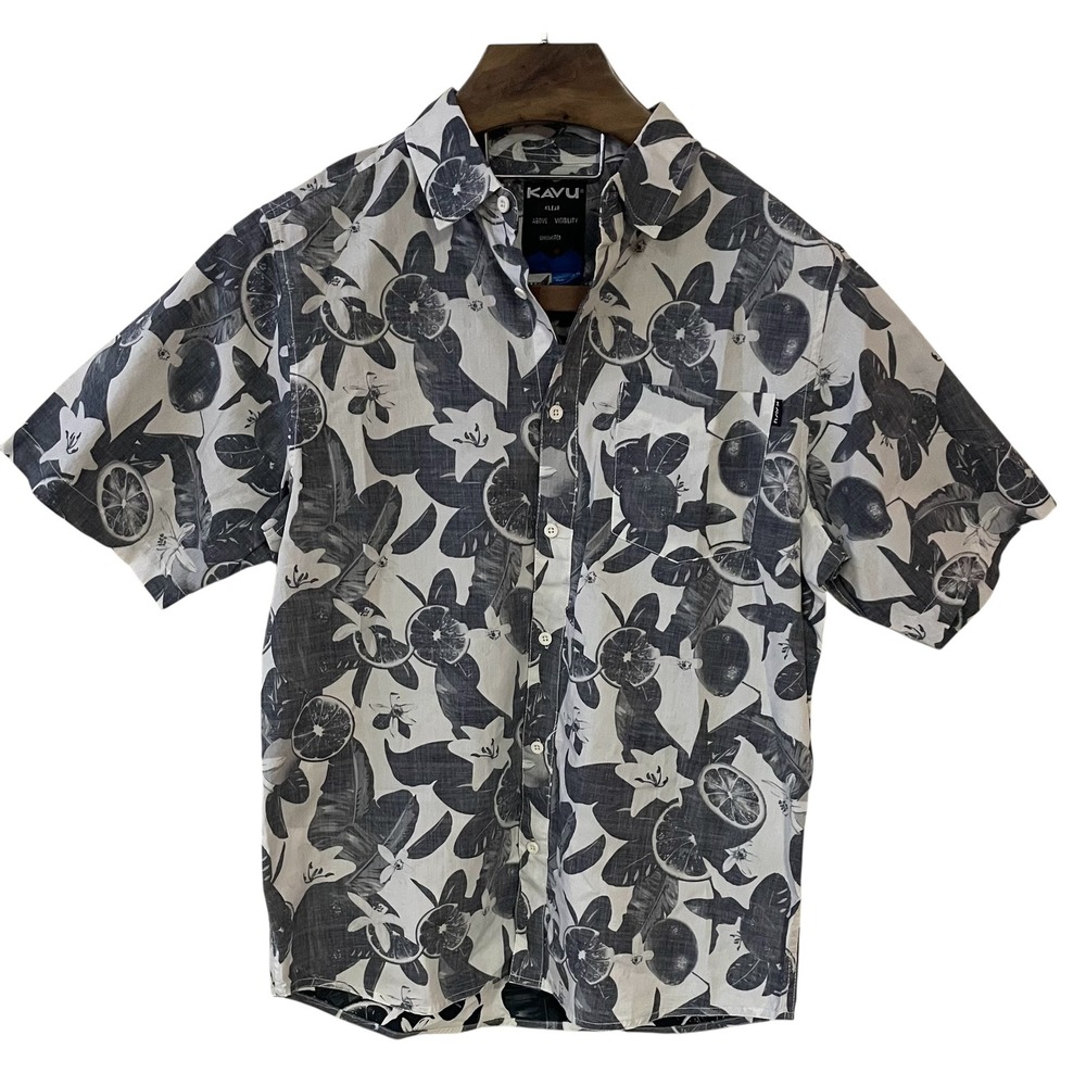 NWT KAVU The Jam Shirt Citrus Grove Short Sleeve Button Up Reverse Camp Shirt M